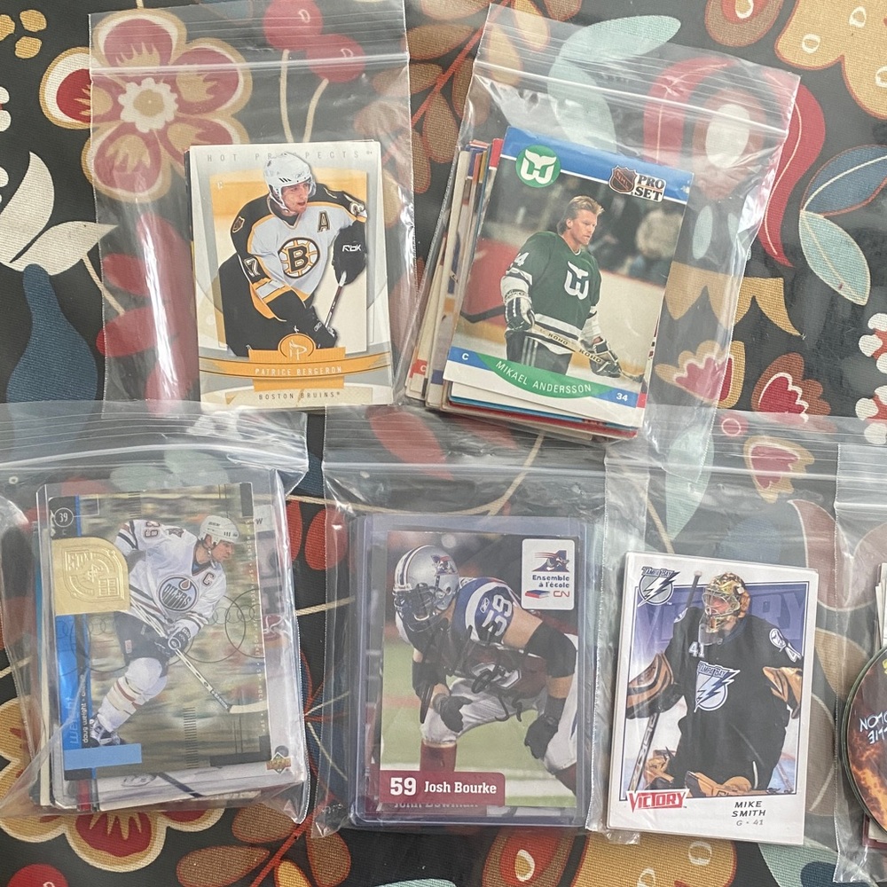 MYSTERY hockey and football cards 90s mix